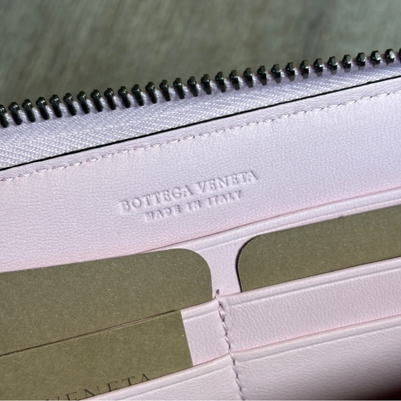 Bottega Veneta Intrecciato Leather Round Zippy Long Wallet Dog Motif Pink - Picture 10 of 16